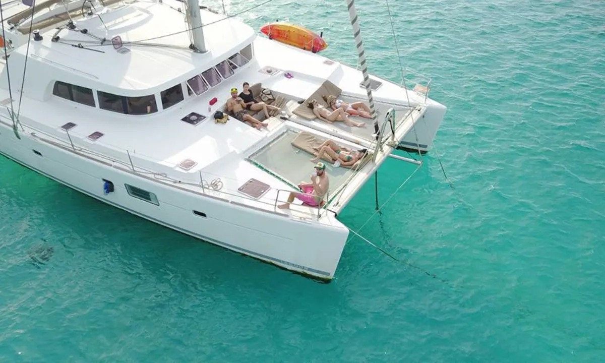 Deck of Vip One, a Lagoon 500 catamaran at Narganá, Panama