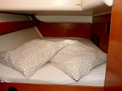 Cabin on ORION XI, a Beneteau Cyclades 43.3 sailboat at Volos, Greece