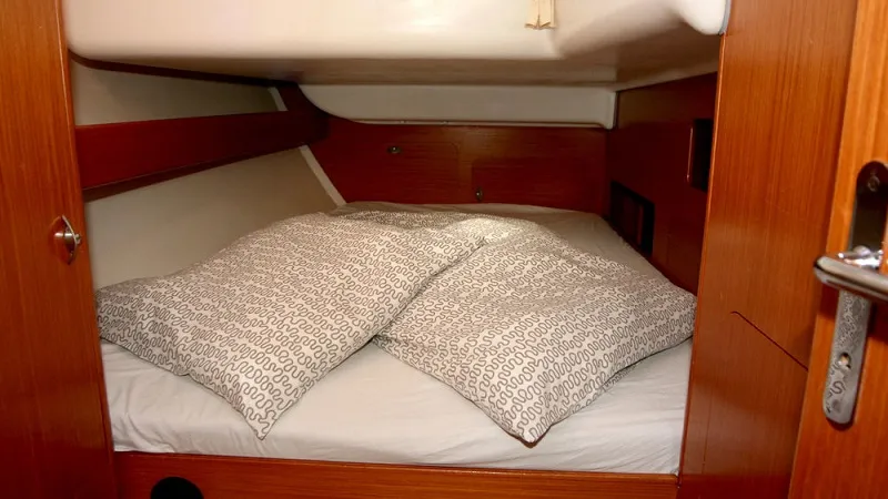 Cabin on ORION XI, a Beneteau Cyclades 43.3 sailboat at Volos, Greece