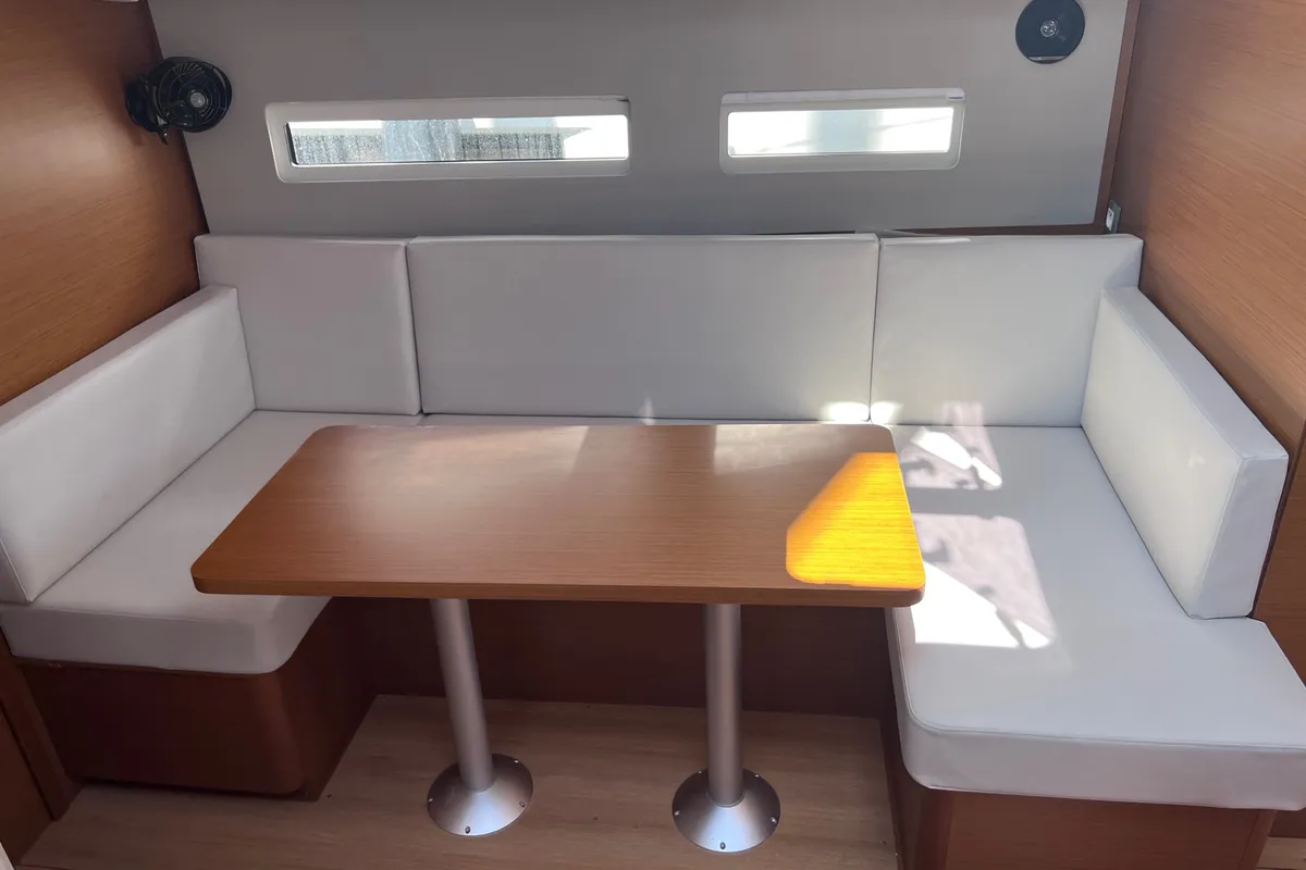 Salon of Stilvi, a Jeanneau Sun Odyssey 410 sailboat at Loutraki, Greece