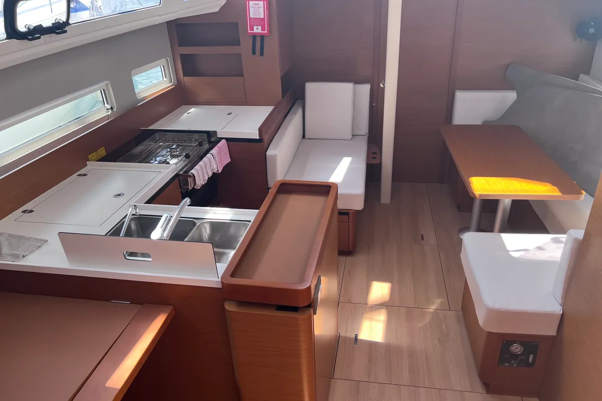 Salon of Stilvi, a Jeanneau Sun Odyssey 410 sailboat at Loutraki, Greece