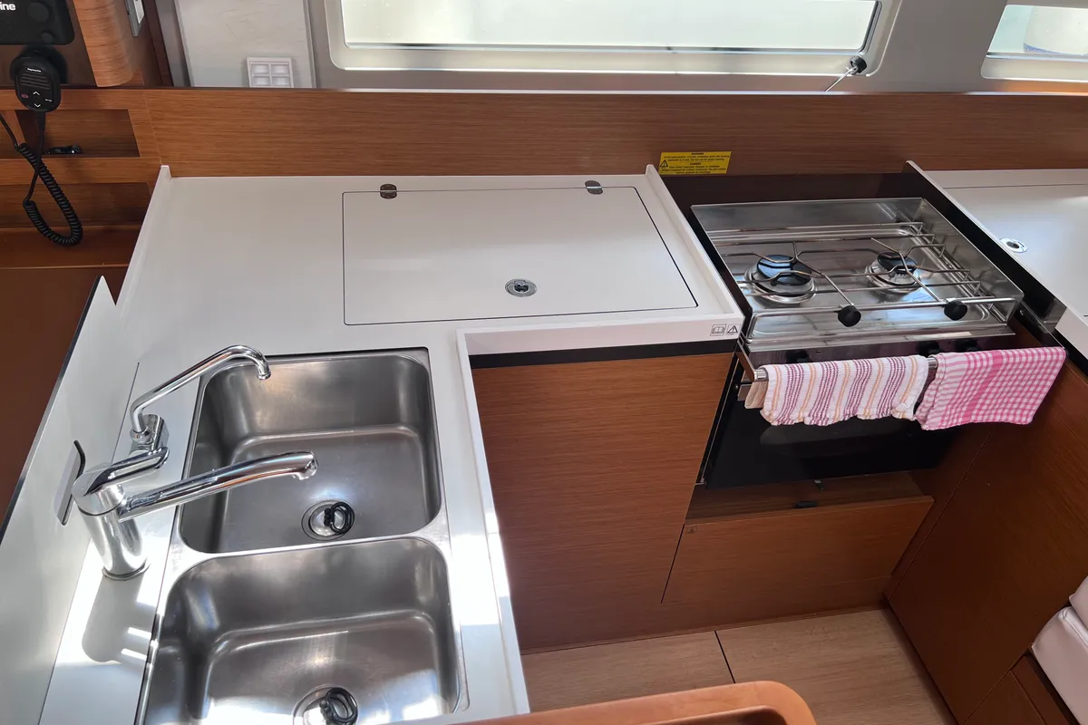 Galley of Stilvi, a Jeanneau Sun Odyssey 410 sailboat at Loutraki, Greece