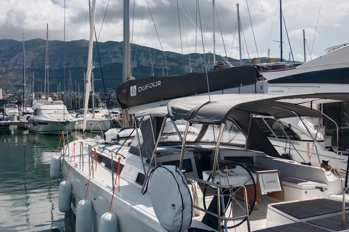 Exterior view of Nami, a Dufour 470 sailboat at Dénia, Spain