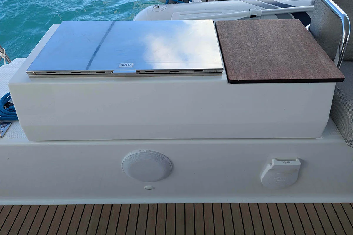 V Circle, a Fountaine Pajot Aura 51 catamaran at Roche Caiman, Seychelles