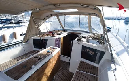 Cockpit of Blue Note, a Dufour 390 GL sailboat at Plan-d'Aups-Sainte-Baume, France