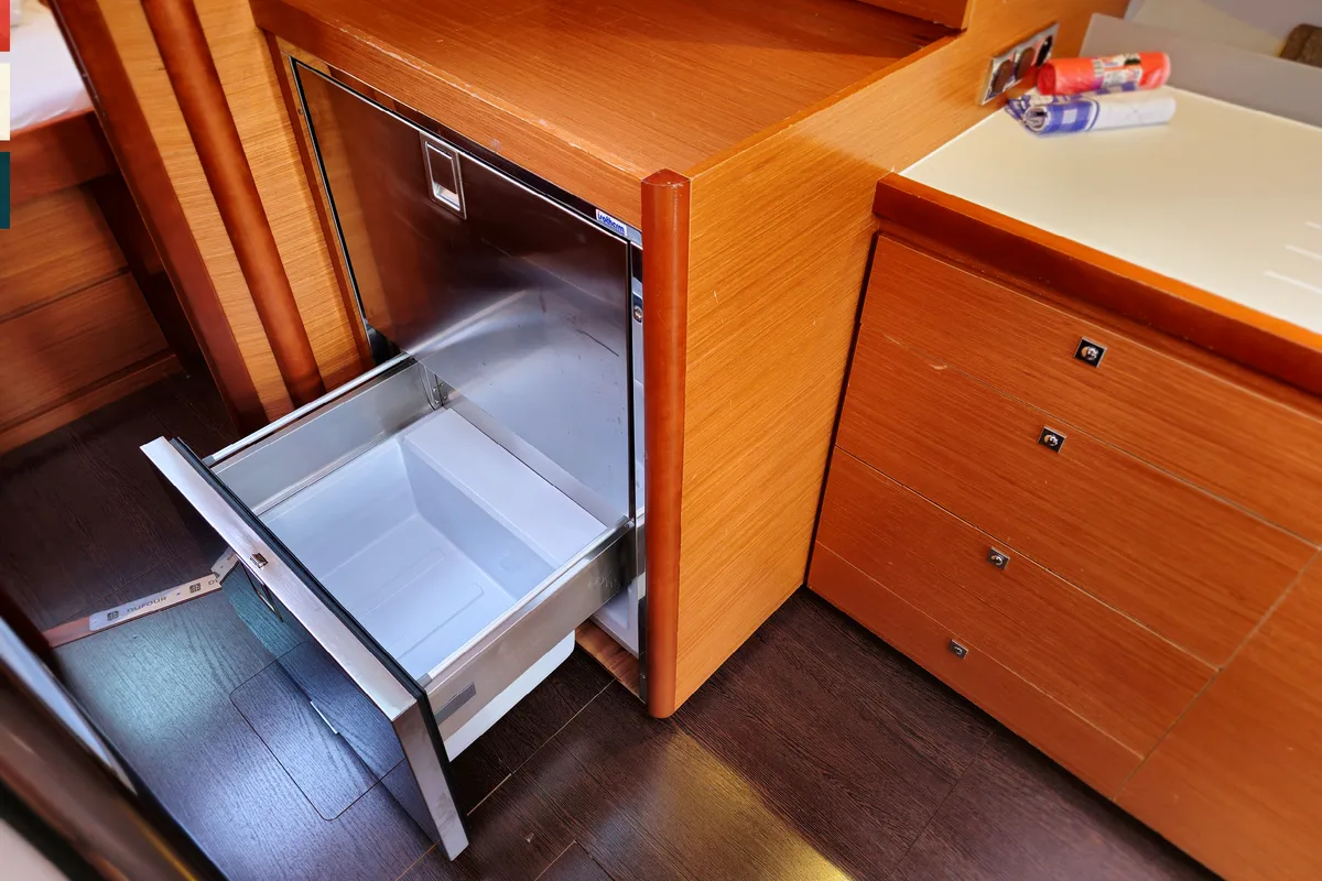 Galley of Vivo, a Dufour 430 GL sailboat at Kaštela, Croatia