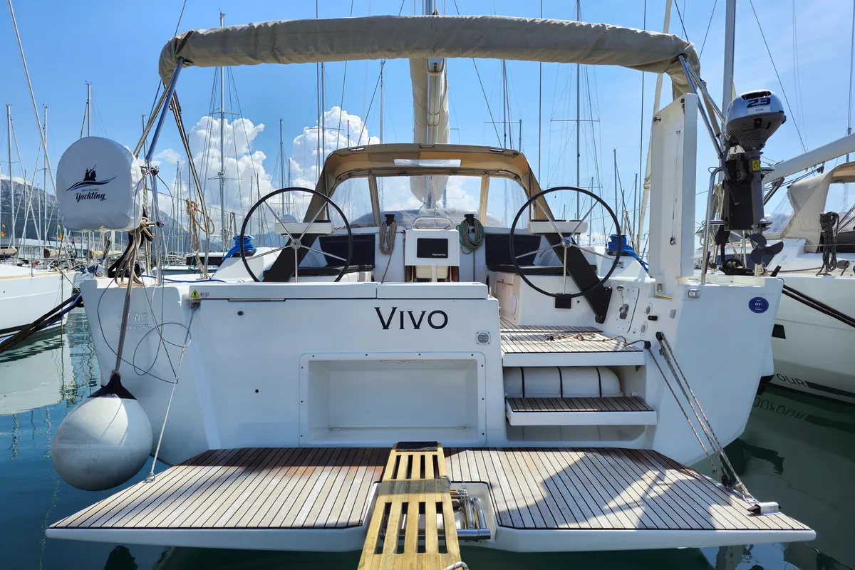 Head on Vivo, a Dufour 430 GL sailboat at Kaštela, Croatia
