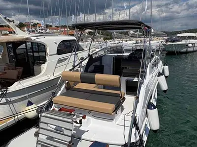 Deck of Sky, a Öchsner SRX30 motorboat at Jezera, Croatia