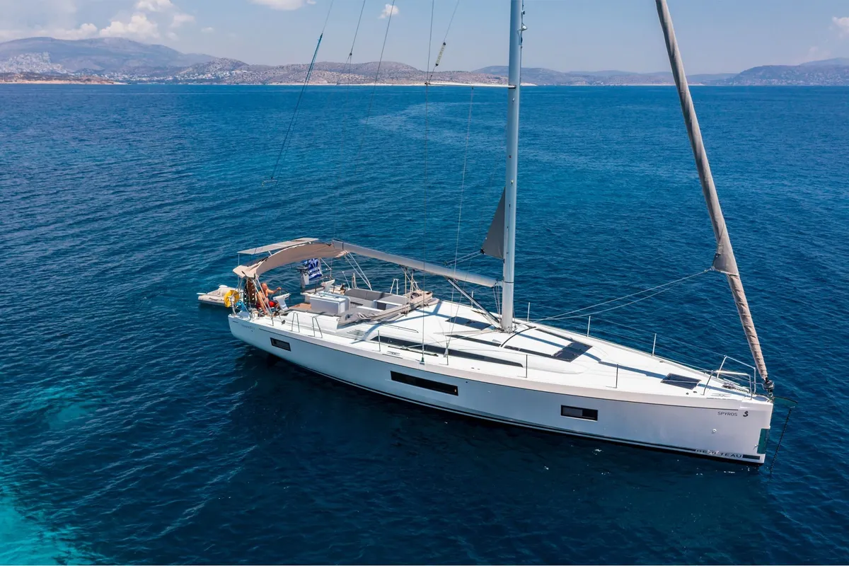 Exterior view of Eli, a Beneteau Oceanis 51.1 sailboat at Volos, Greece