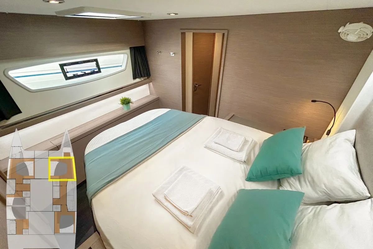 Cabin on Smart Way, a Fountaine Pajot Tanna 47 catamaran at Marmaris, Turkey