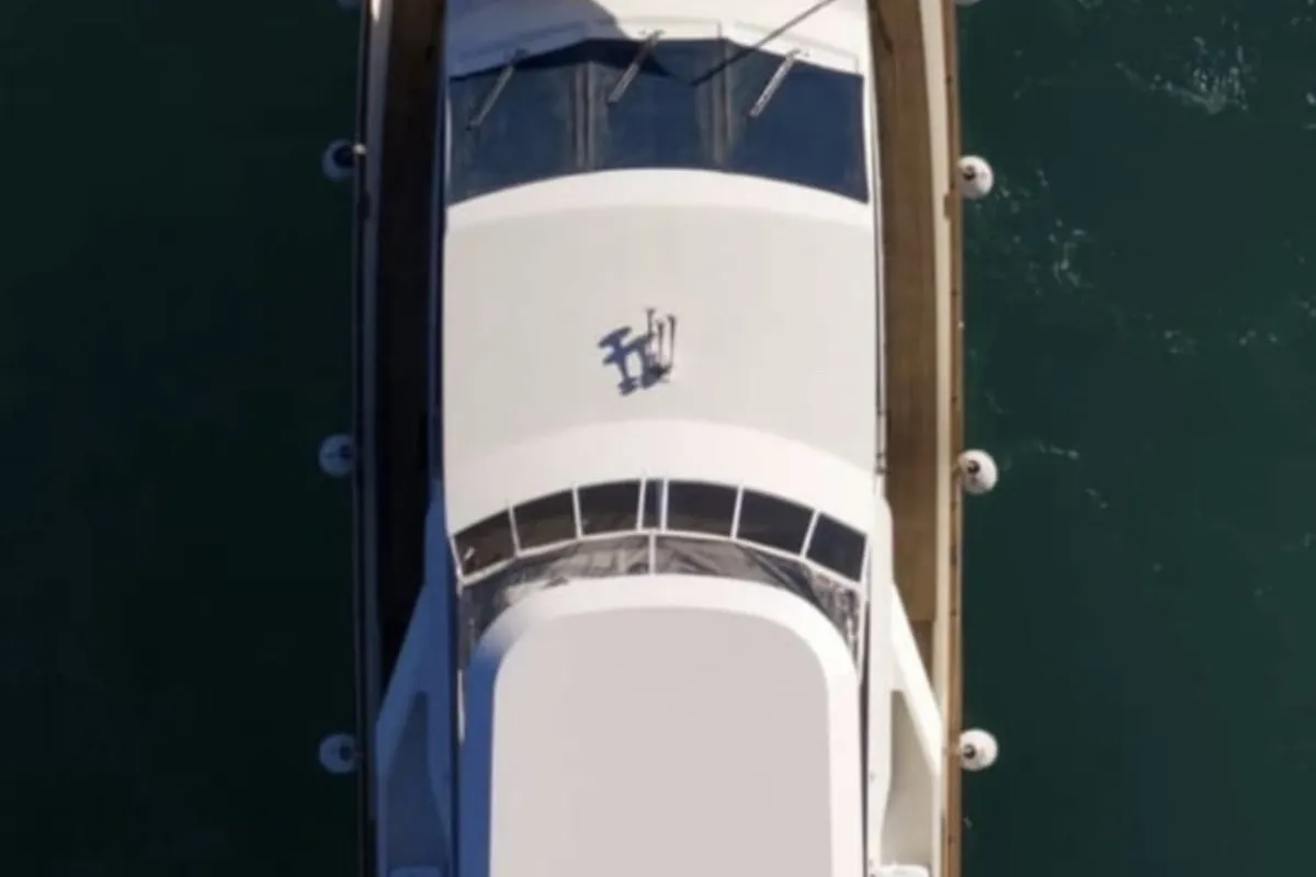 Mare & Luna, a Falcon 80 Fly motor yacht at Salerno, Italy
