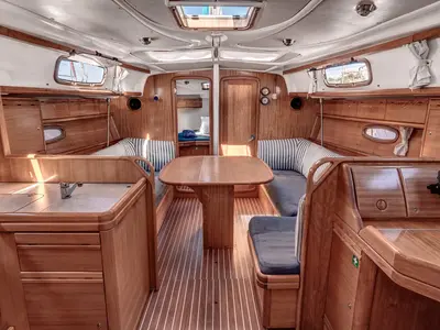 Salon of Hespera, a Bavaria 37 Cruiser sailboat at Kontokali, Greece