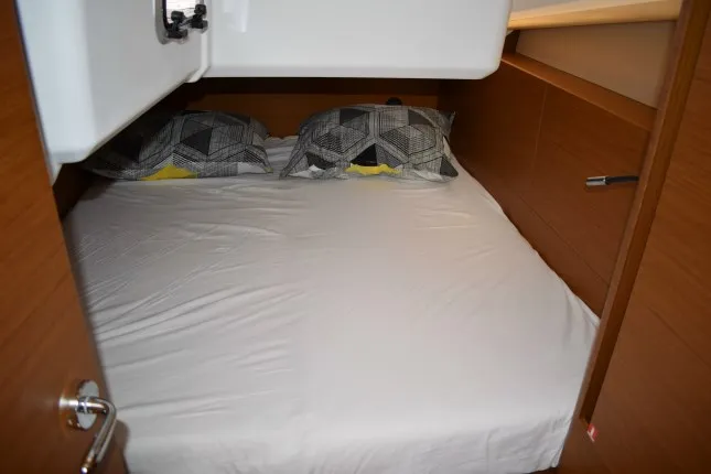 Cabin on PROUD MARY, a Jeanneau Sun Odyssey 440 sailboat at Sukošan, Croatia