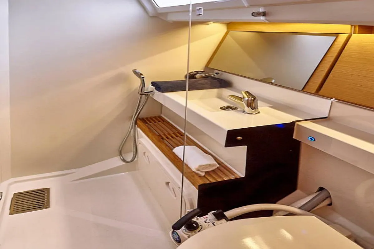 Head on Navillera, a Jeanneau Sun Odyssey 440 sailboat at Skiathos, Greece