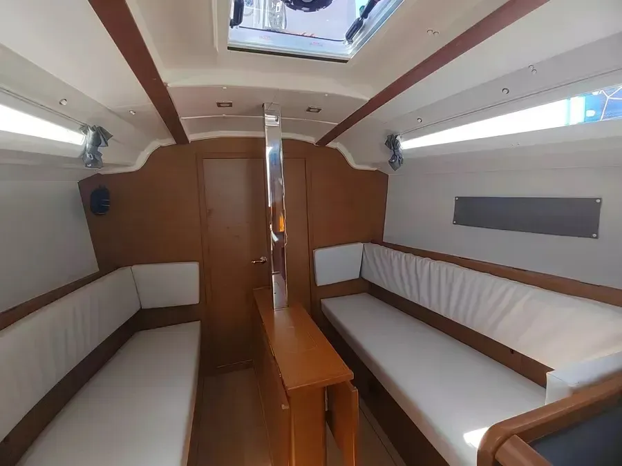 Salon of Reina De Oros, a Jeanneau Sun Odyssey 349 sailboat at Grad Pula, Croatia