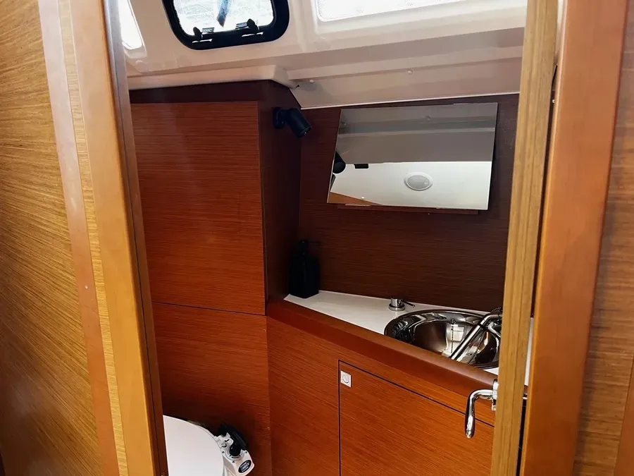 Head on Reina De Oros, a Jeanneau Sun Odyssey 349 sailboat at Grad Pula, Croatia