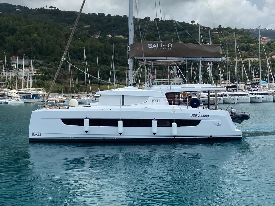 Exterior view of Anna, a Bali 4.8 catamaran at Capo d'Orlando, Italy