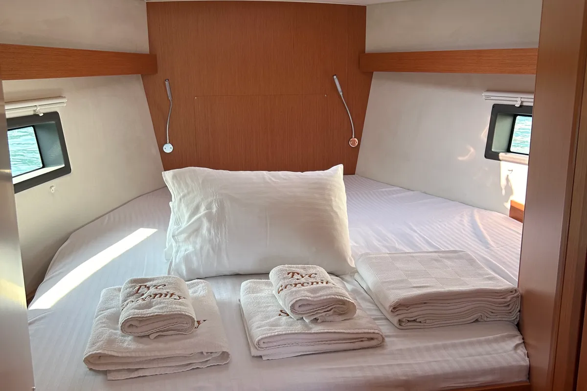 Cabin on Juju, a Bavaria C42 sailboat at Fethiye, Turkey