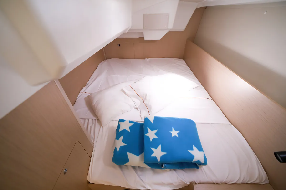 Cabin on Il Moro di Lamezia - Standard line, a Beneteau Oceanis 35.1 sailboat at Olbia, Italy