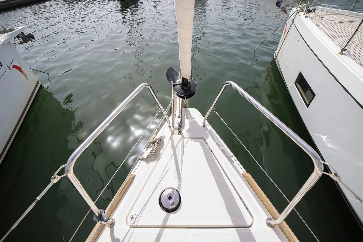 Exterior view of Il Moro di Lamezia - Standard line, a Beneteau Oceanis 35.1 sailboat at Olbia, Italy