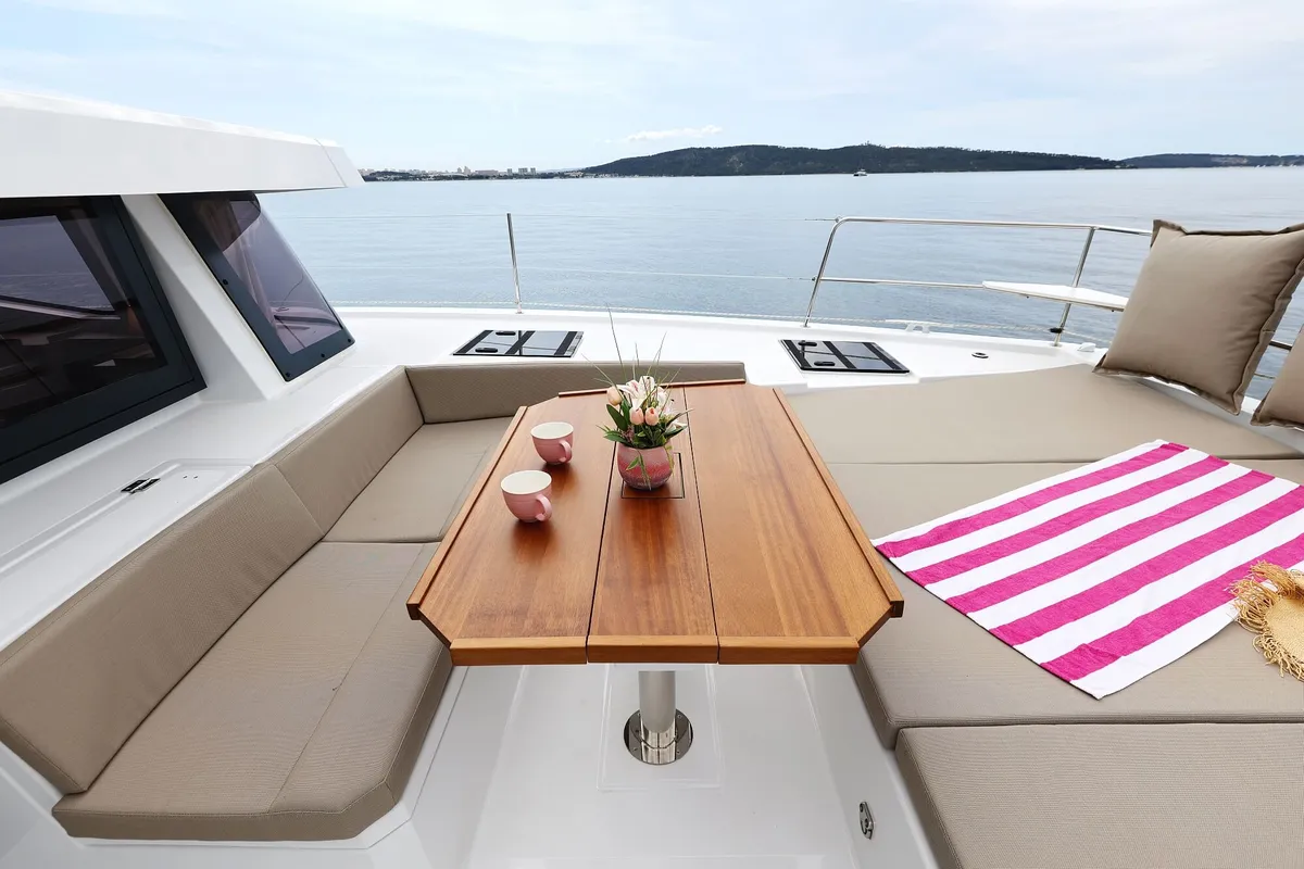 Azuréa, a Bali 4.6 catamaran at Grad Kaštela, Croatia