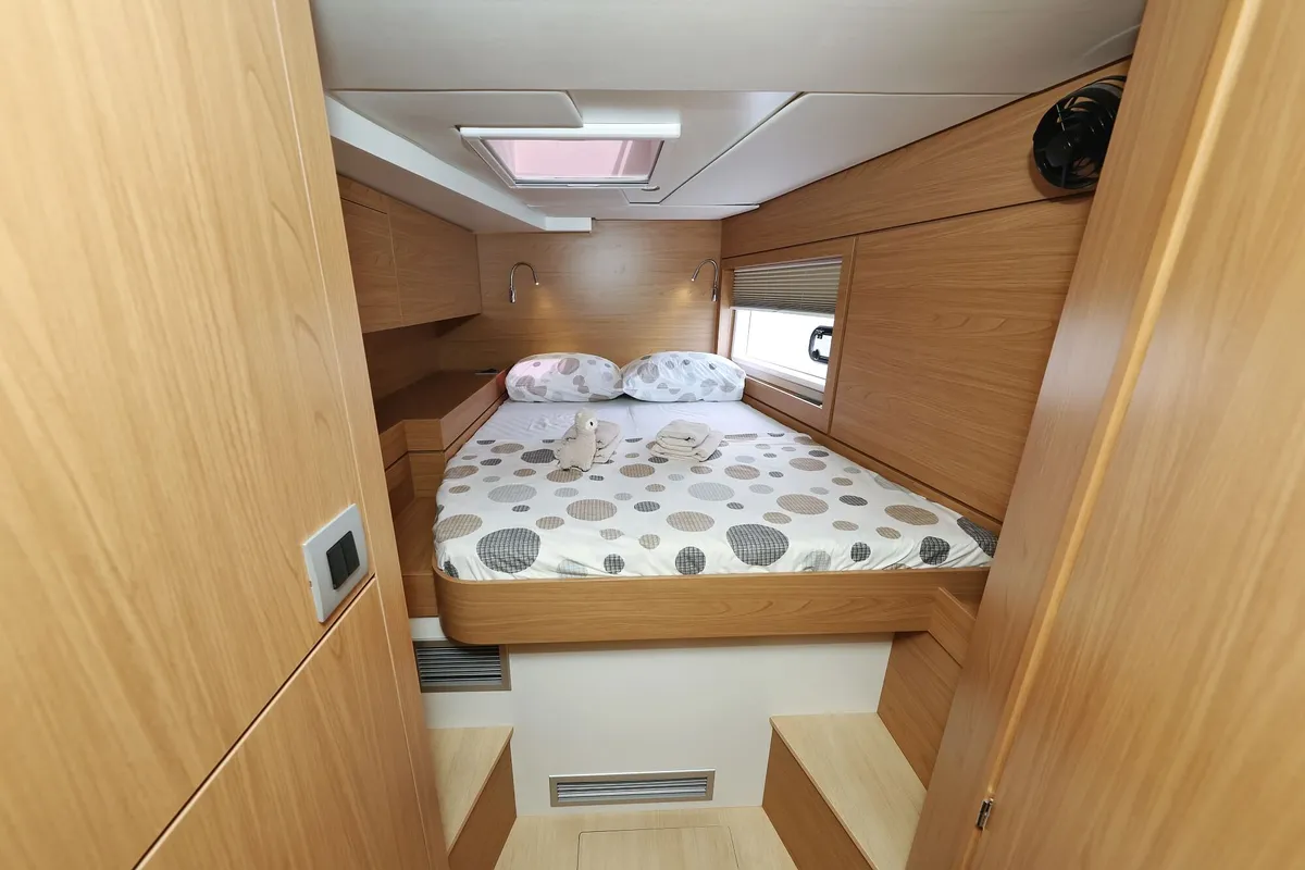 Azuréa, a Bali 4.6 catamaran at Grad Kaštela, Croatia