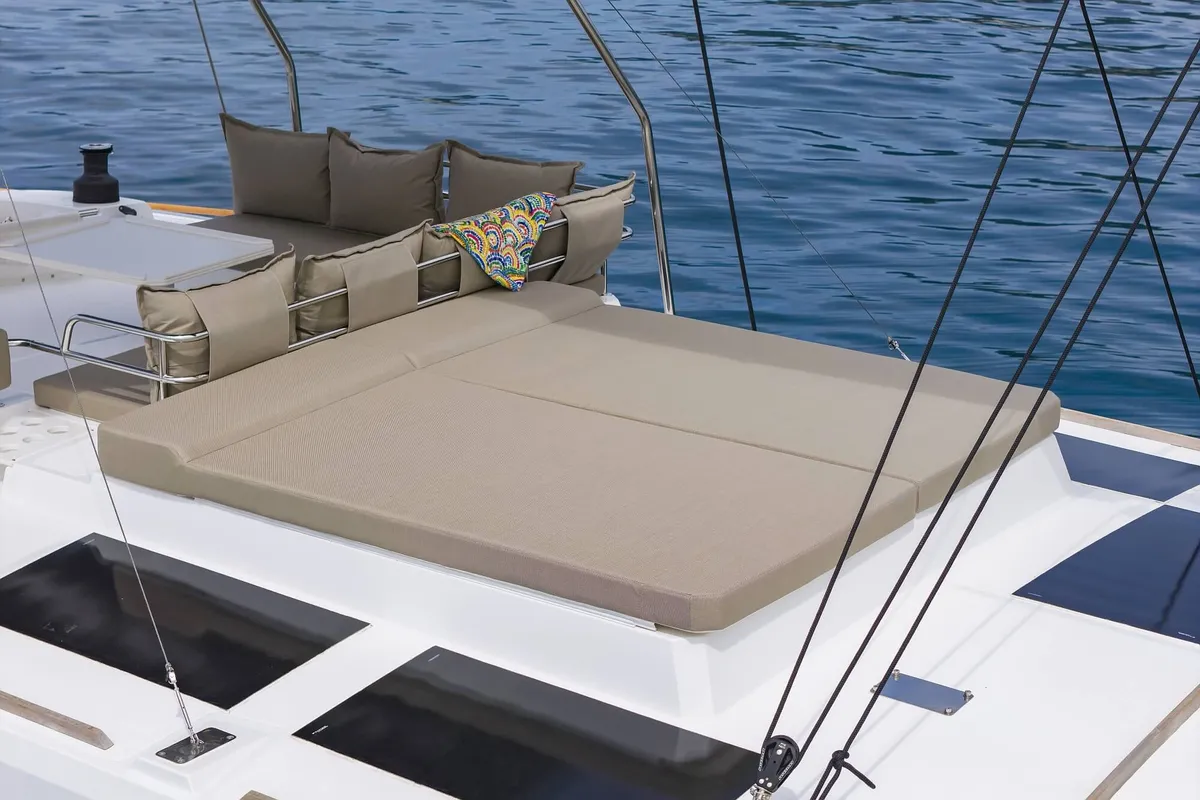Azuréa, a Bali 4.6 catamaran at Grad Kaštela, Croatia
