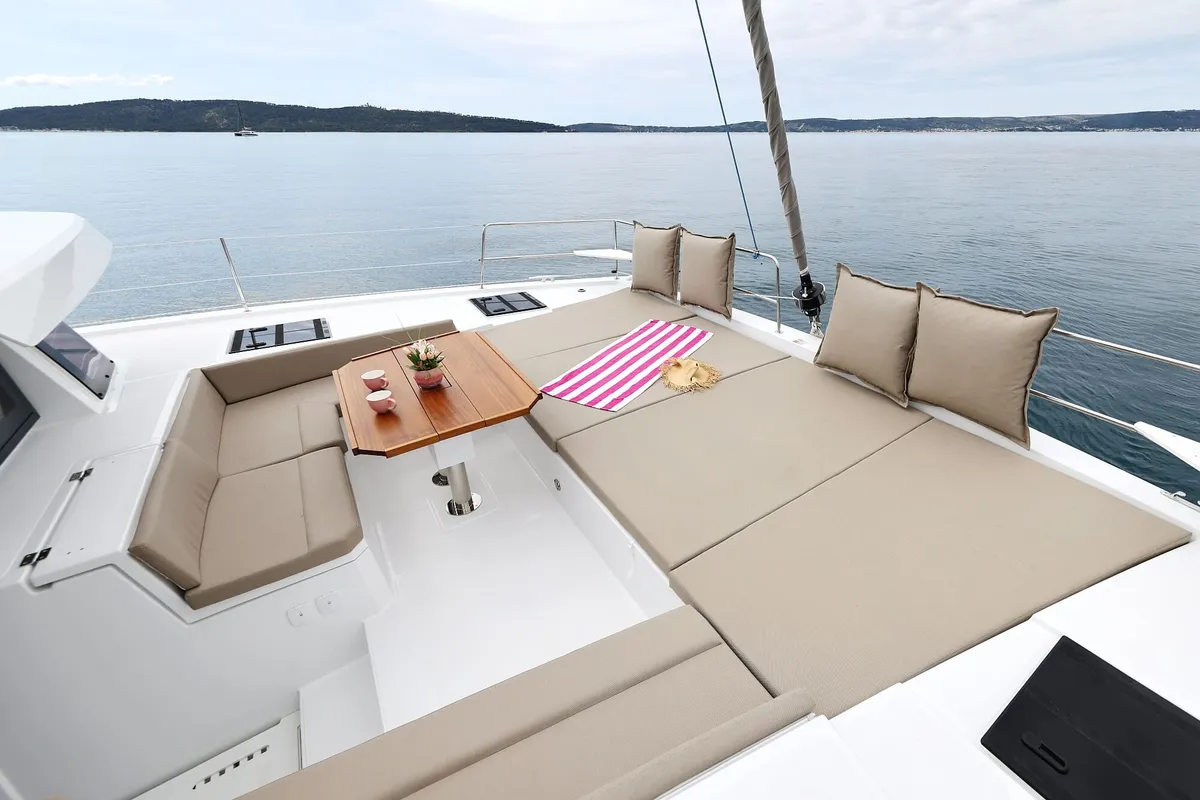 Azuréa, a Bali 4.6 catamaran at Grad Kaštela, Croatia
