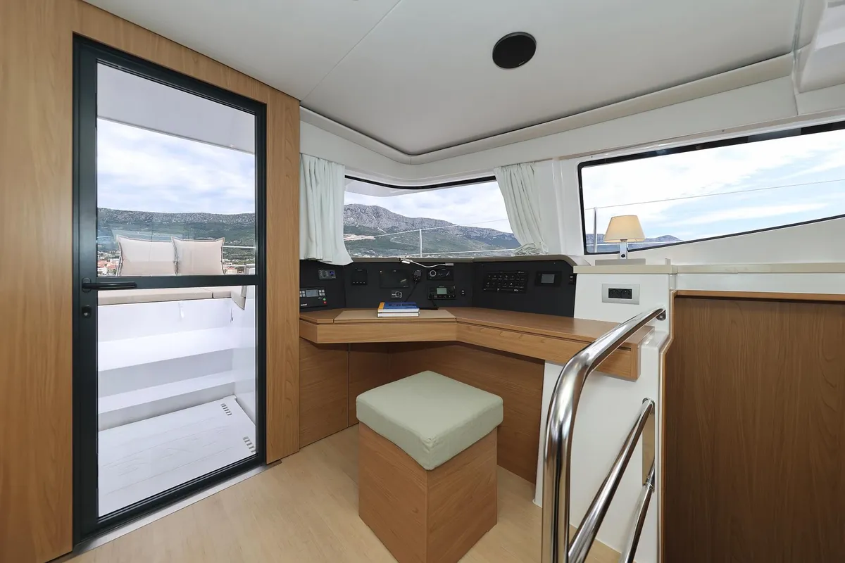 Azuréa, a Bali 4.6 catamaran at Grad Kaštela, Croatia