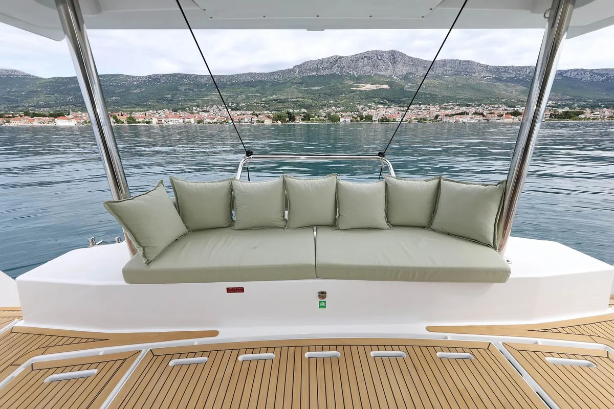 Azuréa, a Bali 4.6 catamaran at Grad Kaštela, Croatia