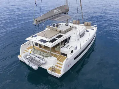 Azuréa, a Bali 4.6 catamaran at Grad Kaštela, Croatia