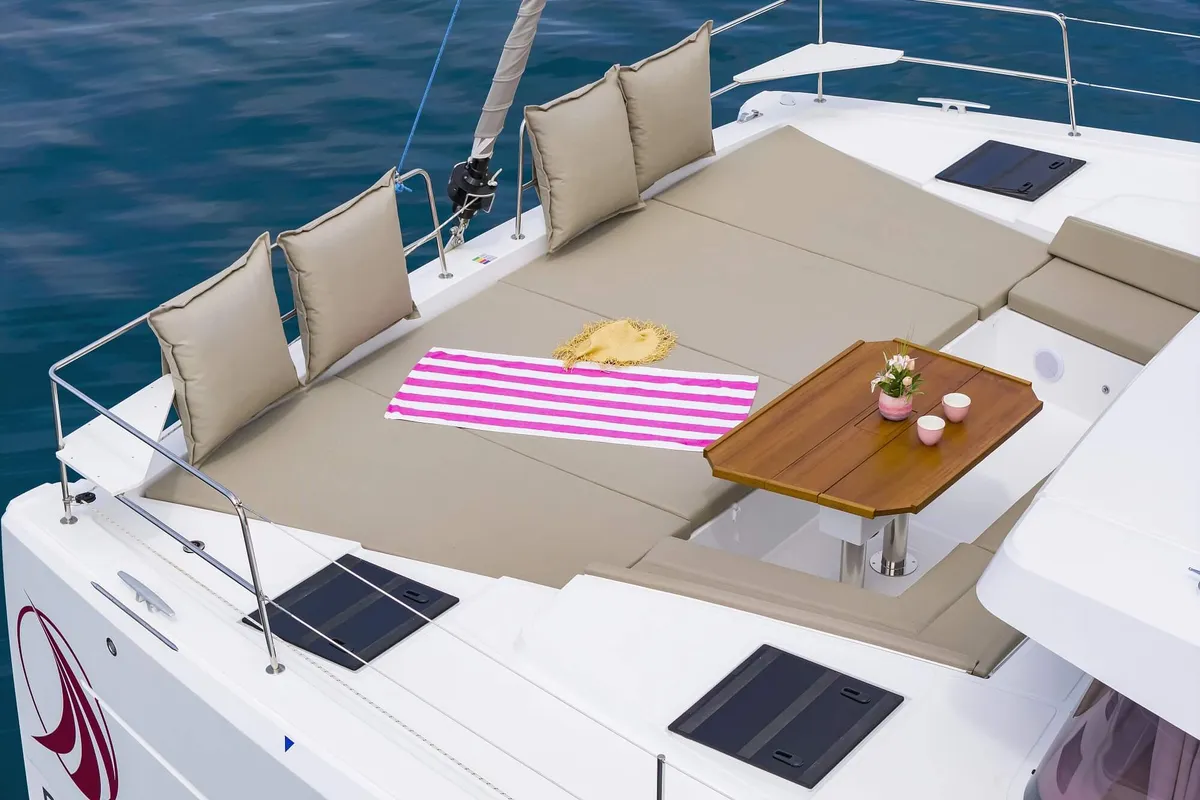 Azuréa, a Bali 4.6 catamaran at Grad Kaštela, Croatia