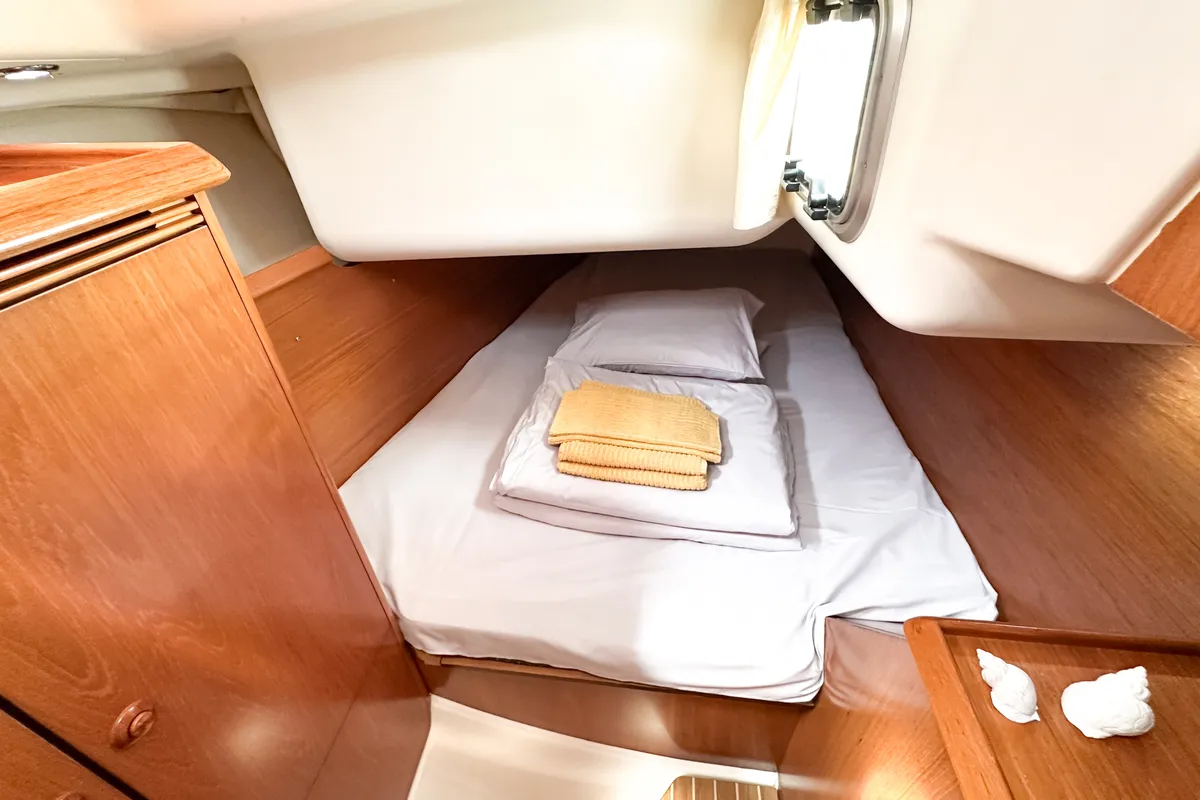 Cabin on Azure, a Jeanneau Sun Odyssey 40.3 sailboat at Radovići, Montenegro