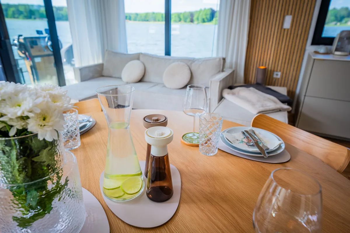 Salon of Pina, a Woma D13 motorboat at Fürstenberg/Havel, Germany