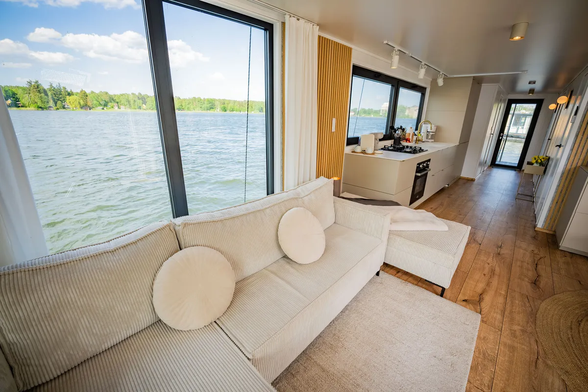 Salon of Pina, a Woma D13 motorboat at Fürstenberg/Havel, Germany