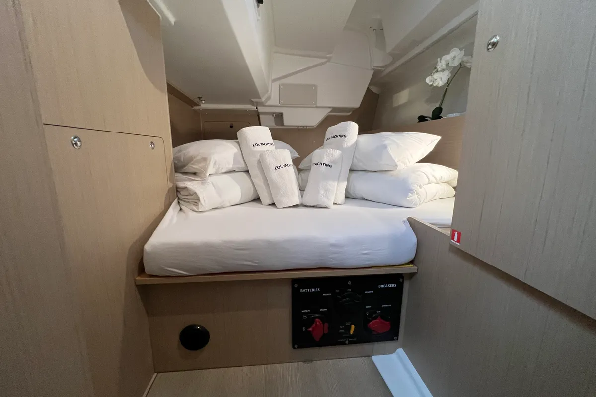 Cabin on Jana, a Beneteau Oceanis 38.1 sailboat at Grad Pula, Croatia