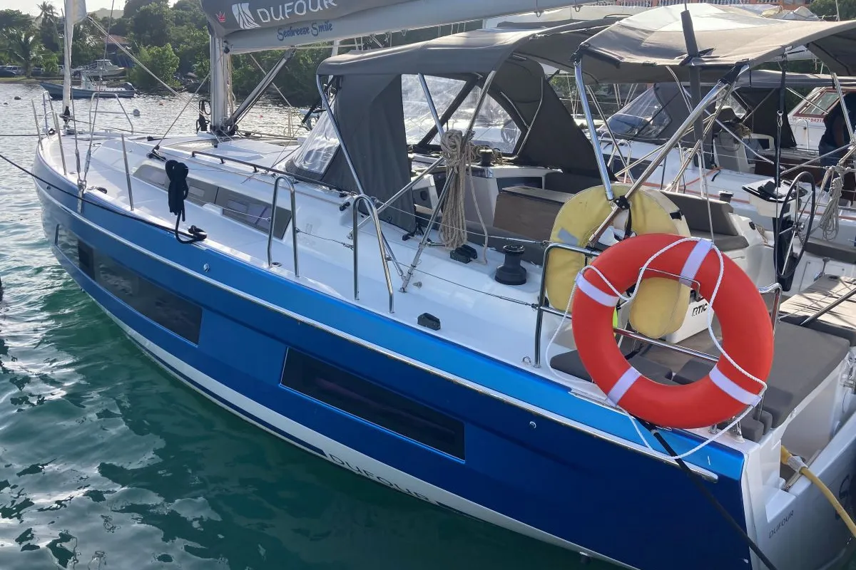 Exterior view of Seabreeze Smile, a Dufour 41 sailboat at Charlotte Amalie, United States