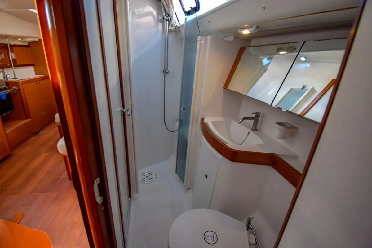 Head on Zezo, a Beneteau Oceanis 40 sailboat at Marmaris, Turkey