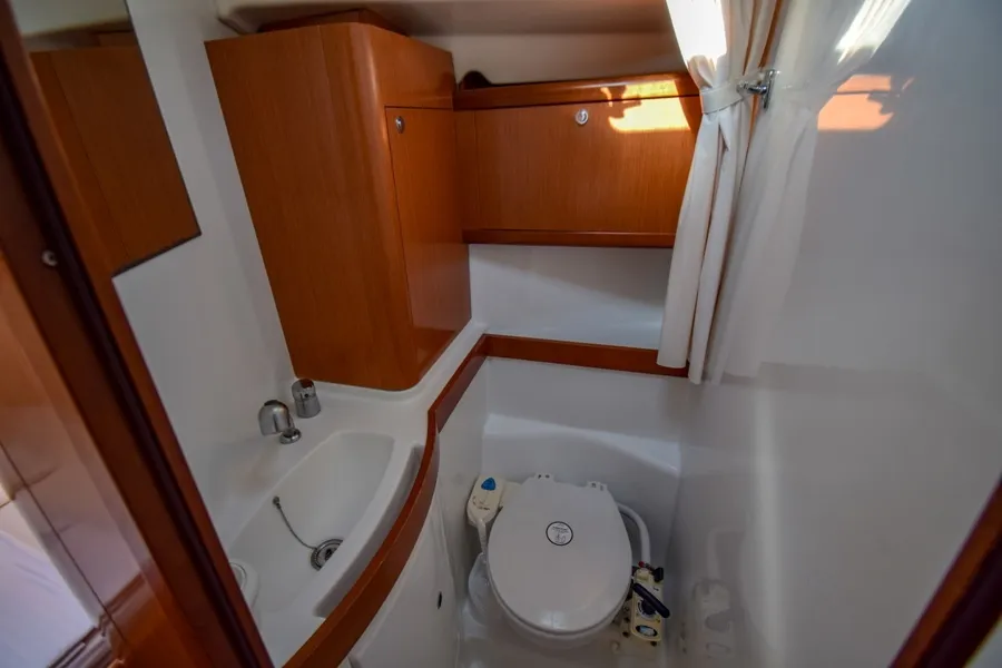 Head on Zezo, a Beneteau Oceanis 40 sailboat at Marmaris, Turkey