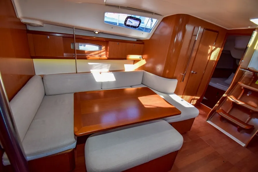 Salon of Zezo, a Beneteau Oceanis 40 sailboat at Marmaris, Turkey