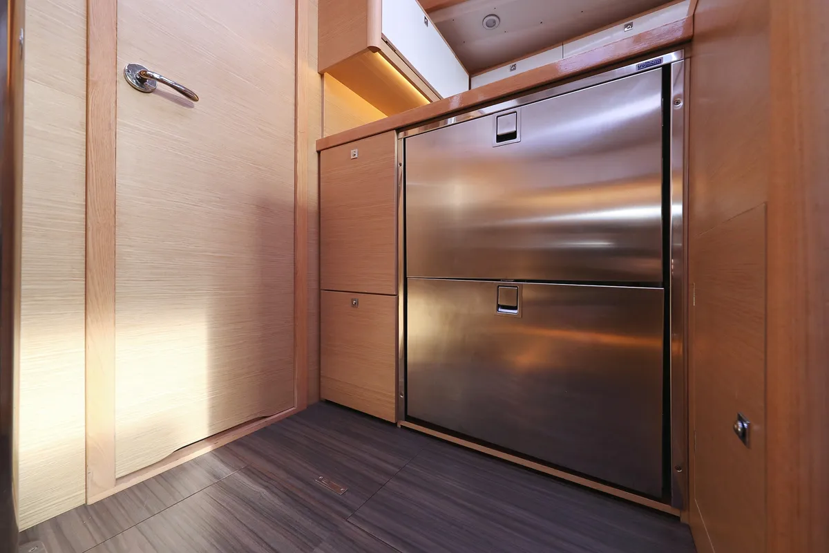 Galley of Seeadler, a Dufour 430 sailboat at Grad Vodice, Croatia