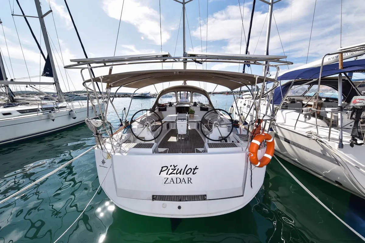 Exterior view of Pižulot, a Jeanneau Sun Odyssey 449 sailboat at Općina Sukošan, Croatia