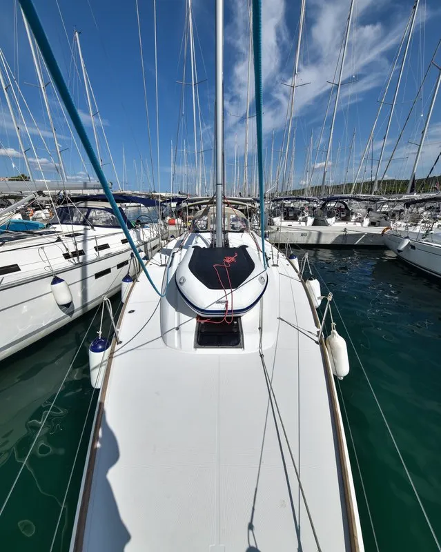 Deck of Pižulot, a Jeanneau Sun Odyssey 449 sailboat at Općina Sukošan, Croatia