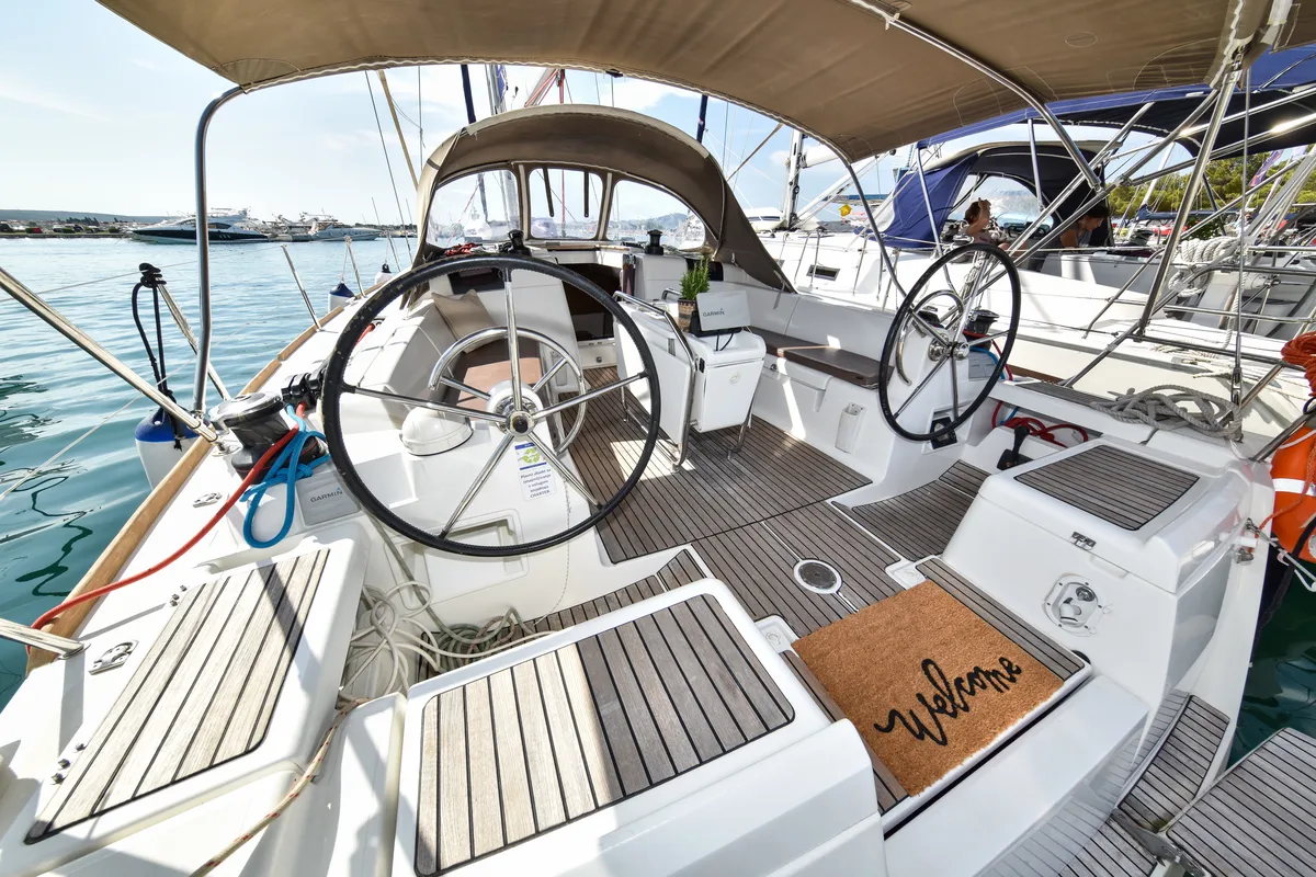 Pižulot, a Jeanneau Sun Odyssey 449 sailboat at Općina Sukošan, Croatia