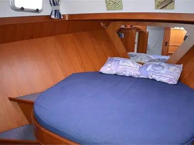 Cabin on Veroniek, a De Drait Kotterjacht 12.2 GL motorboat at Woudsend, Netherlands