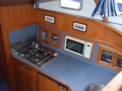 Galley of Veroniek, a De Drait Kotterjacht 12.2 GL motorboat at Woudsend, Netherlands