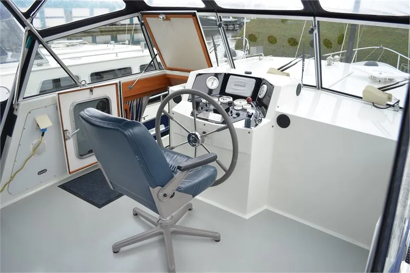 Cockpit of Veroniek, a De Drait Kotterjacht 12.2 GL motorboat at Woudsend, Netherlands