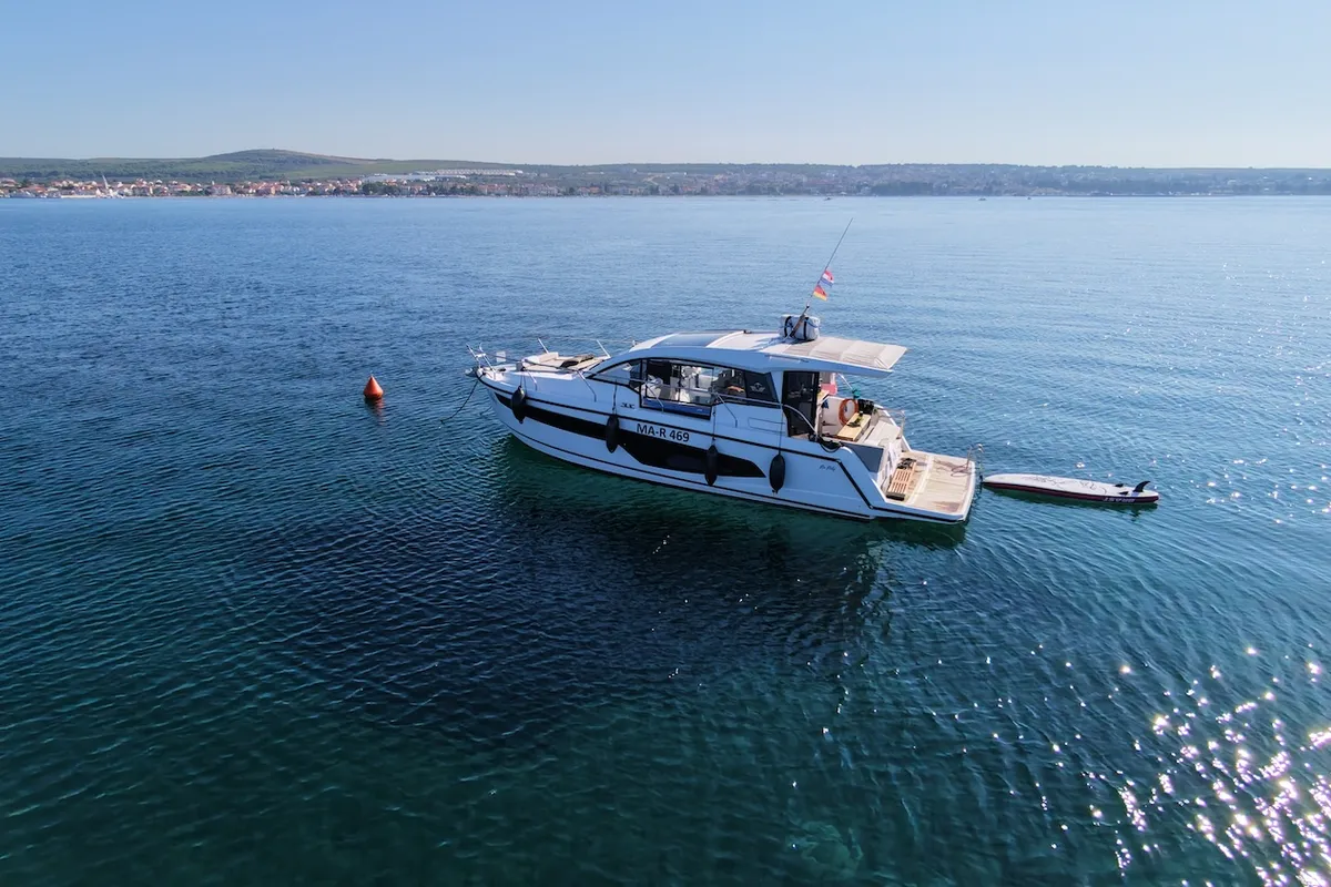 Min Maity, a Sealine C335 motorboat at Biograd na Moru, Croatia