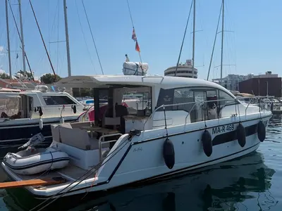 Min Maity, a Sealine C335 motorboat at Biograd na Moru, Croatia