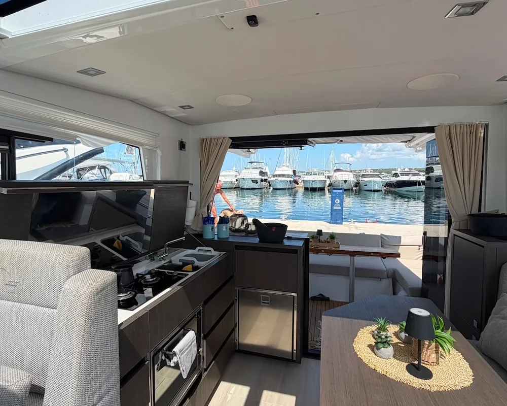 Min Maity, a Sealine C335 motorboat at Biograd na Moru, Croatia